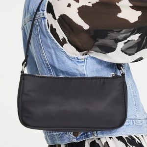 Slim 90s shoulder bag in black nylon